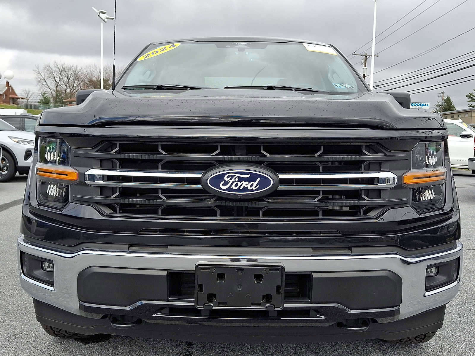 Certified 2024 Ford F150 XLT w/ Mobile Office Package image 2