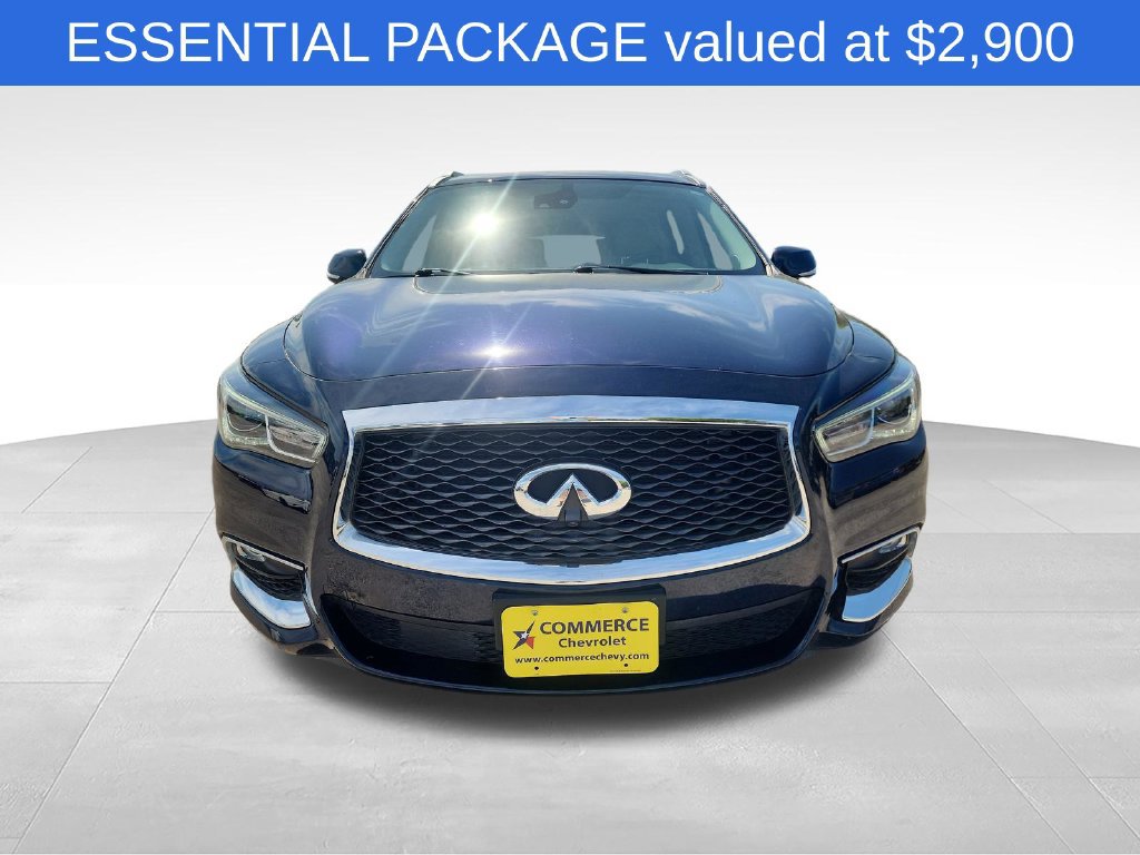 Used 2020 INFINITI QX60 Luxe w/ Essential Package FWD image 2