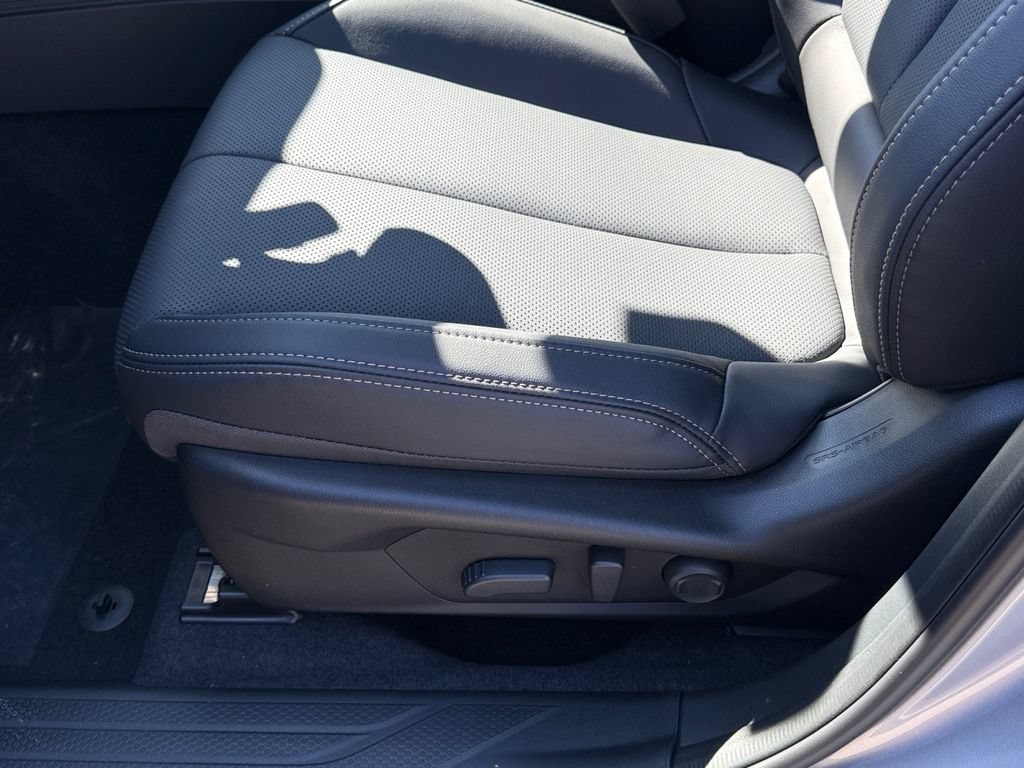 New 2026 Subaru Outback Limited AWD/4WD image 15