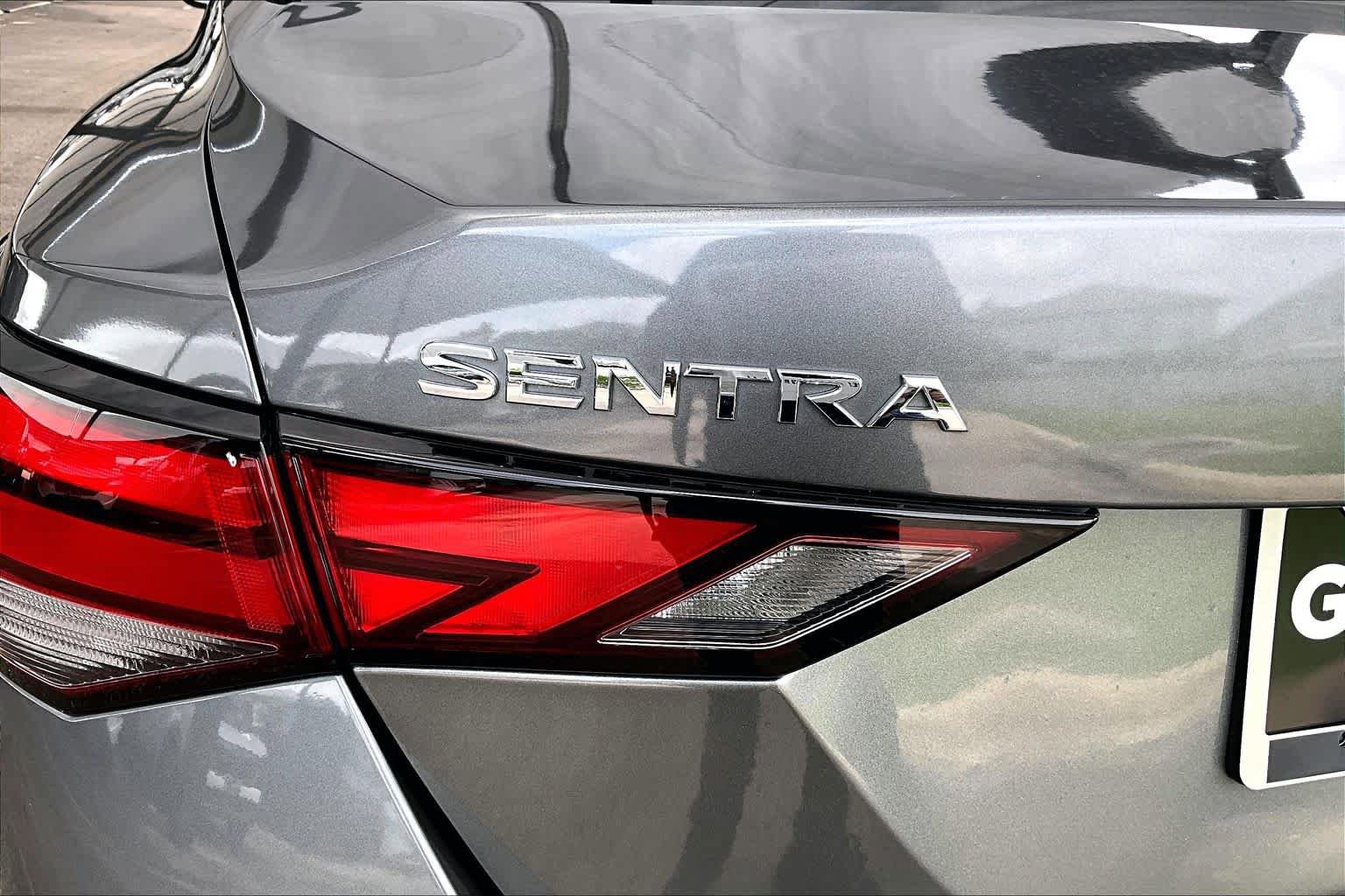 Certified 2021 Nissan Sentra S FWD image 10