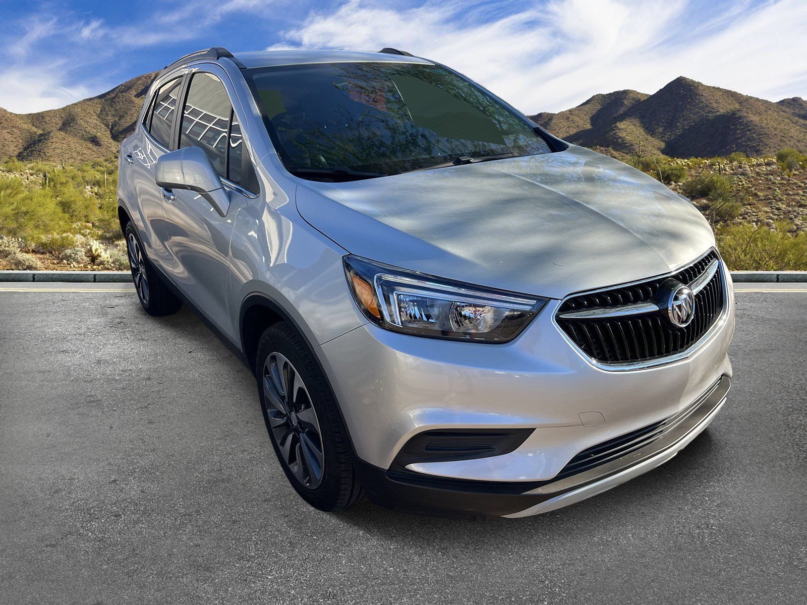 Used 2022 Buick Encore Preferred w/ Safety Package FWD image 3