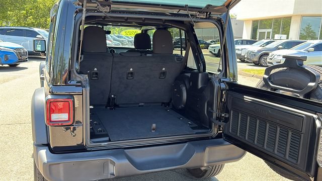 Used 2022 Jeep Wrangler Unlimited Sport w/ Sun And Sound Package AWD/4WD image 23