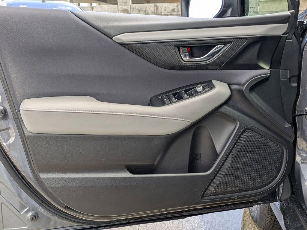 Used 2025 Subaru Outback Premium image 11