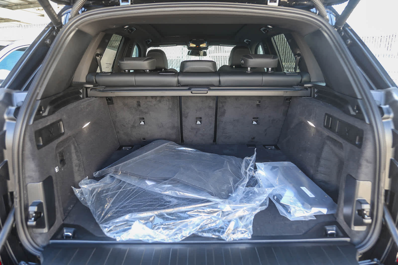 Used 2026 BMW X5 sDrive40i w/ M Sport Package image 22