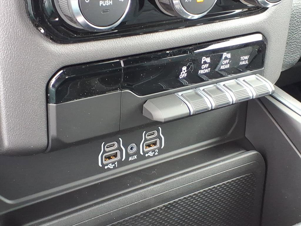 New 2026 RAM 1500 Express image 24
