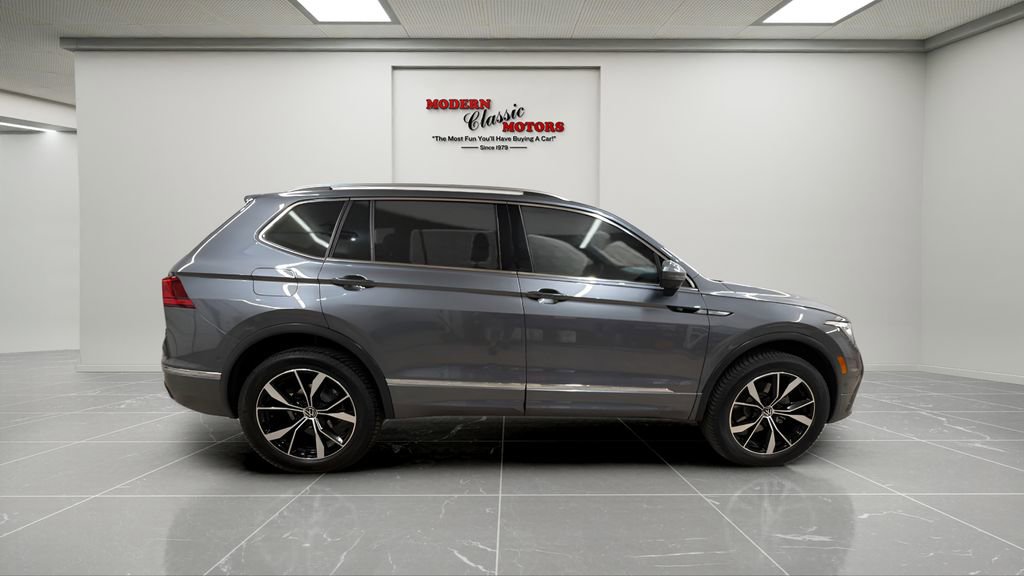 Used 2023 Volkswagen Tiguan SEL R-Line image 6