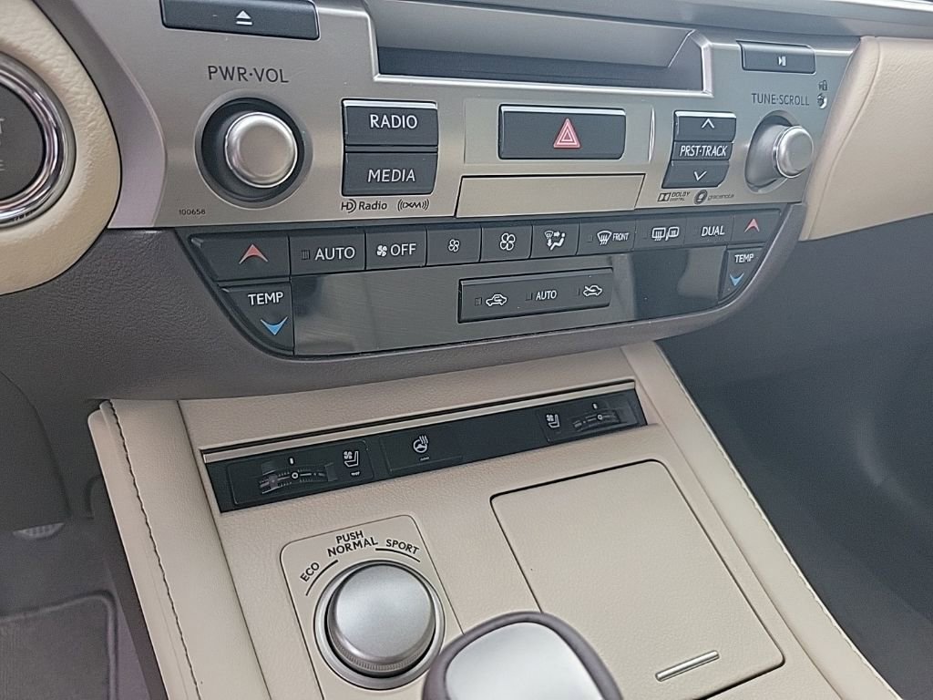 Used 2017 Lexus ES 350 w/ Navigation System Package FWD image 28