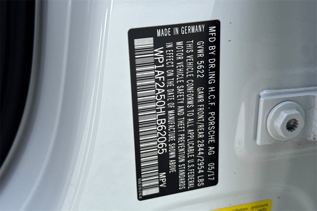 Used 2017 Porsche Macan Turbo image 28