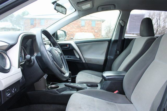 Used 2015 Toyota RAV4 LE AWD/4WD image 12