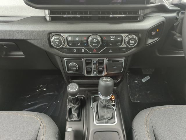 New 2026 Jeep Wrangler Unlimited Sport w/ Convenience Group AWD/4WD image 17
