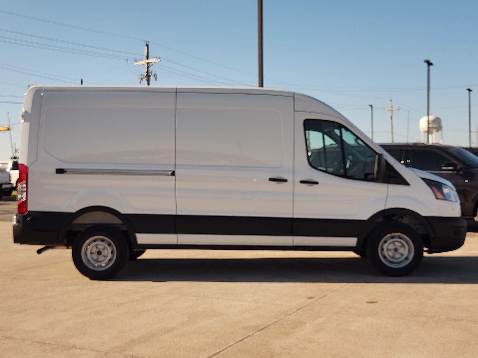 New 2026 Ford Transit 250 148 Medium Roof image 7