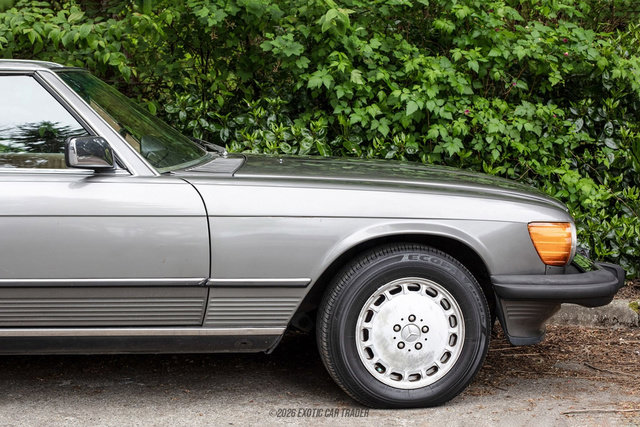 Used 1987 Mercedes-Benz 560 SL image 11