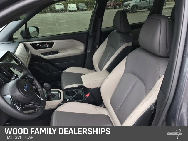 Used 2025 Subaru Forester Limited image 12