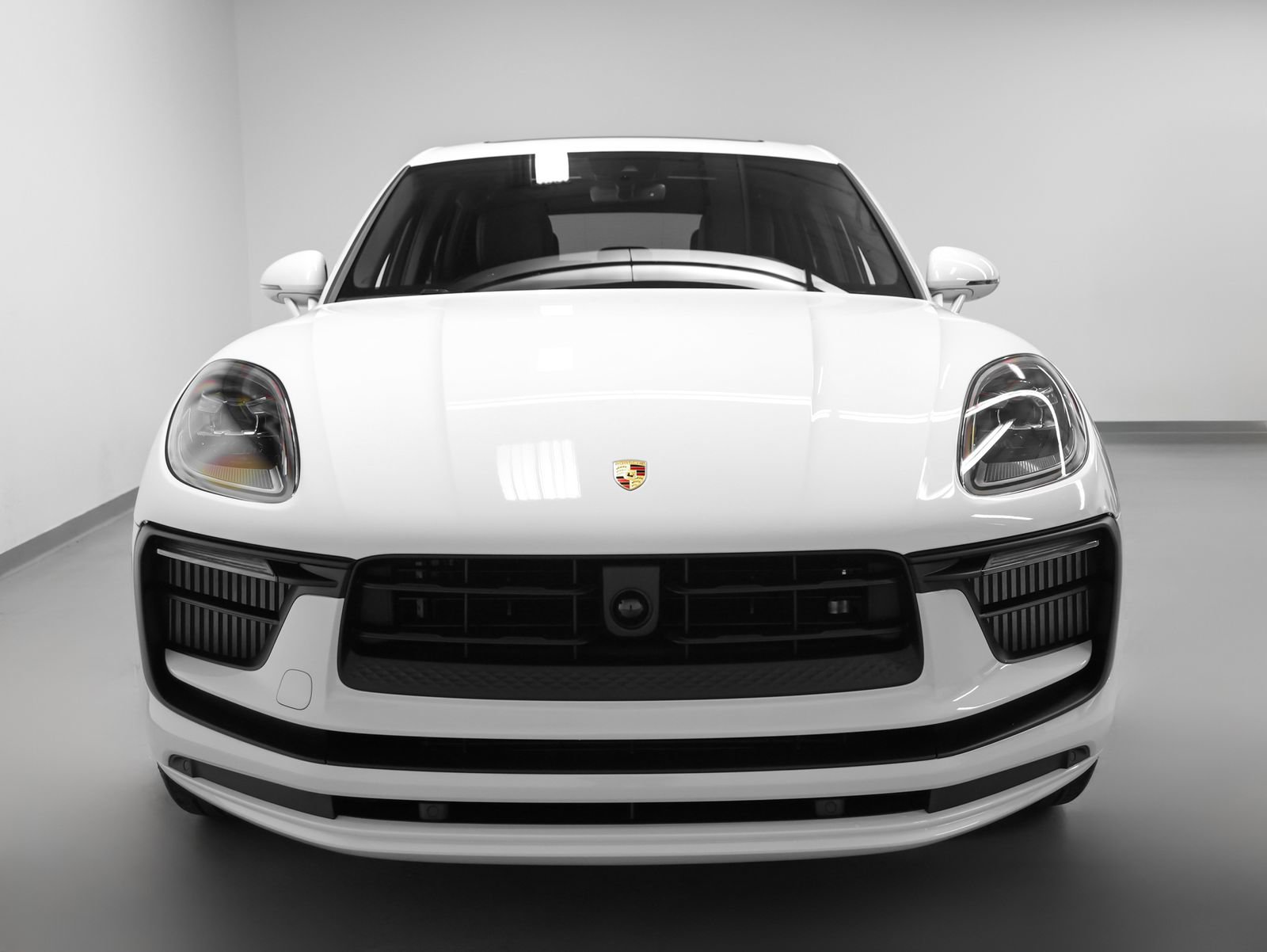 New 2026 Porsche Macan S image 8