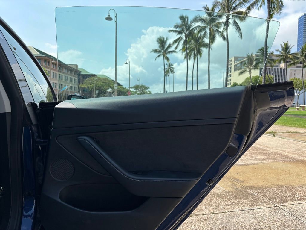 Used 2023 Tesla Model 3 Standard Range RWD image 18