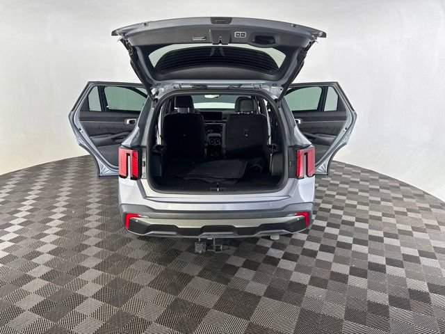 Certified 2025 Kia Sorento SX Prestige AWD/4WD image 17