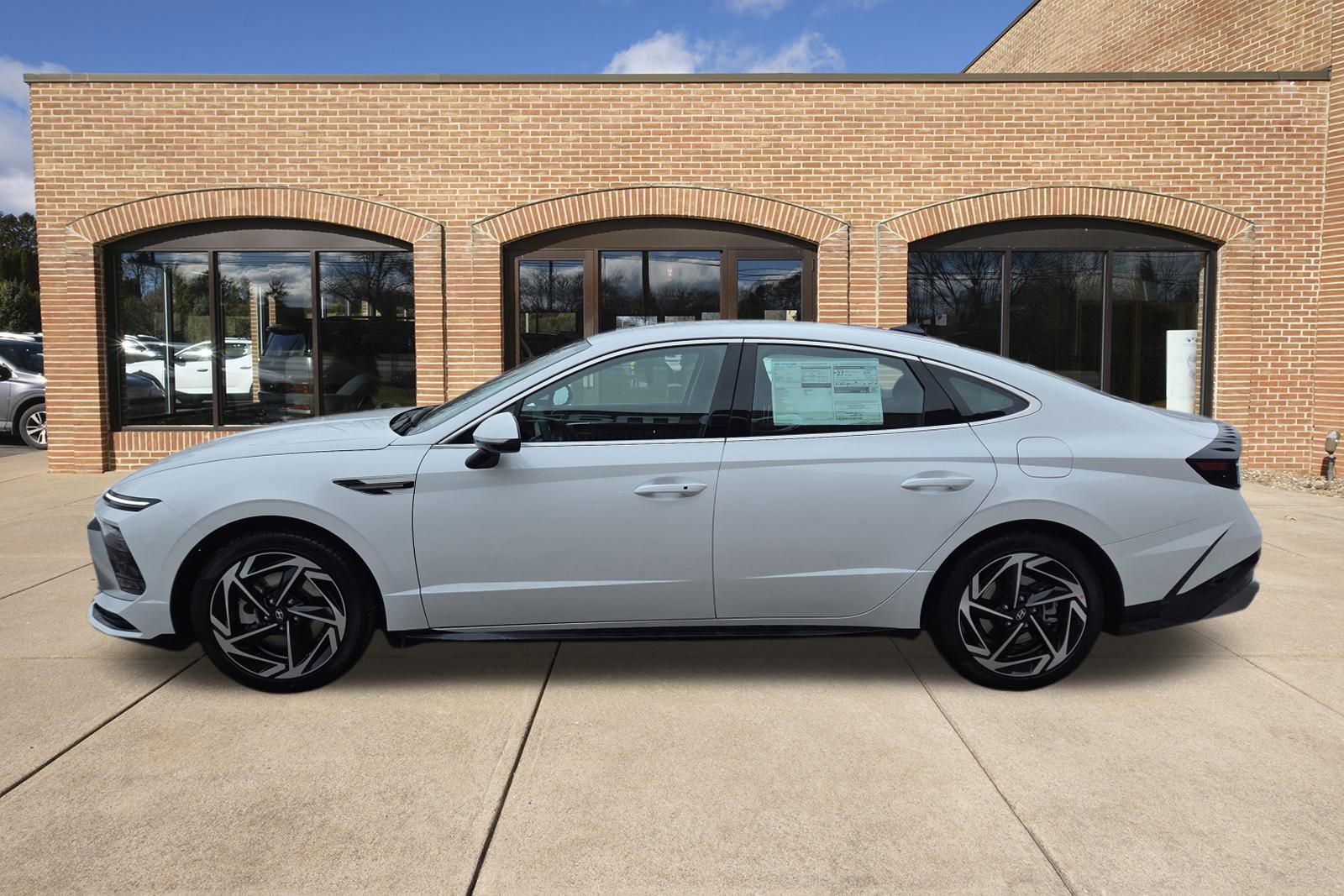 New 2026 Hyundai Sonata SEL AWD/4WD image 7