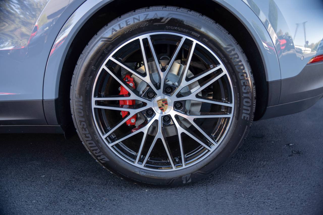 New 2026 Porsche Cayenne S AWD/4WD image 7