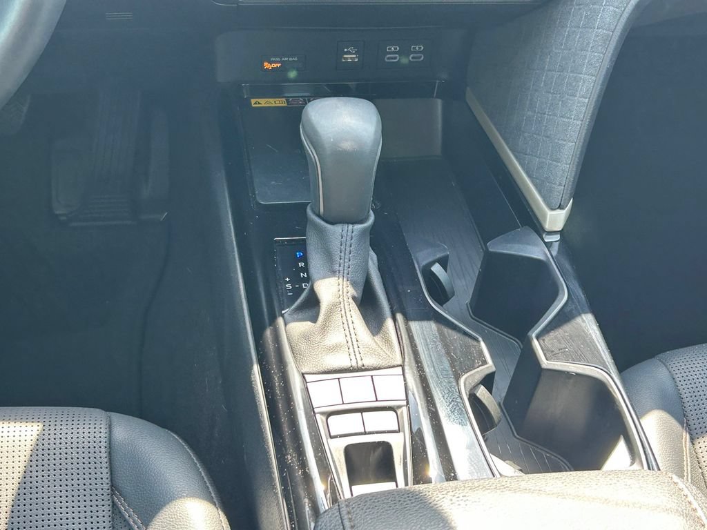 Used 2025 Toyota Camry XLE FWD image 20