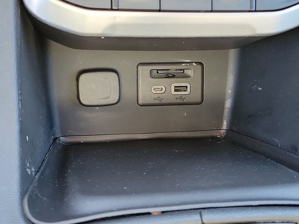 Certified 2023 GMC Acadia SLE w/ Infotainment Package image 29