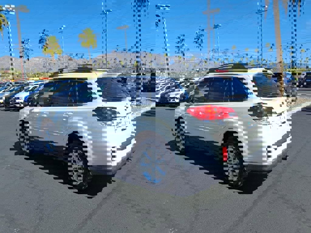 Used 2014 Subaru Outback 2.5i w/ Alloy Wheel Package image 13