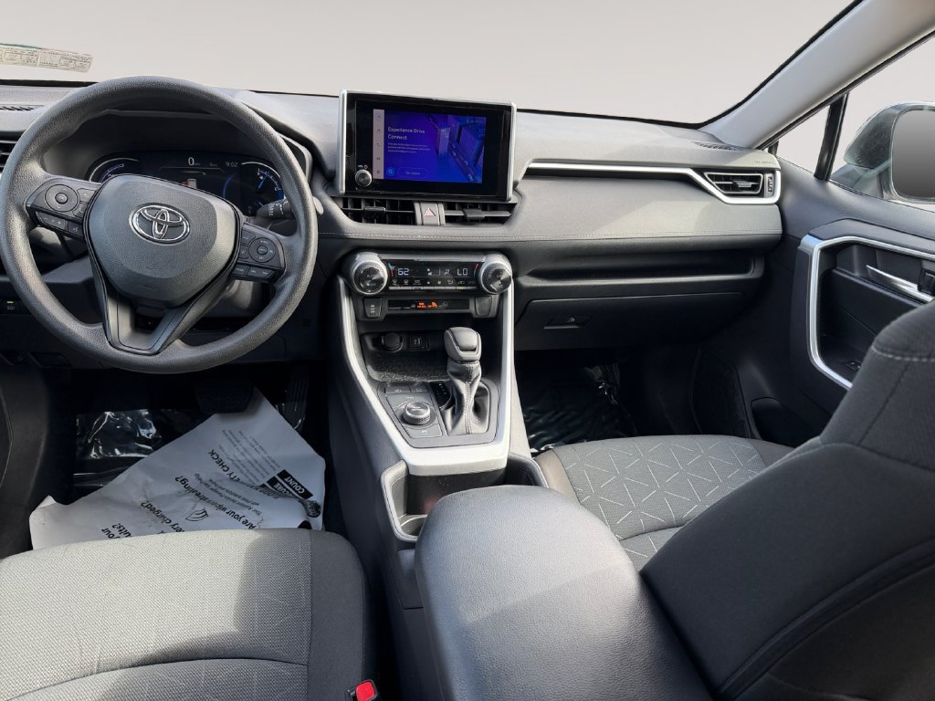 Used 2025 Toyota RAV4 XLE AWD/4WD image 10