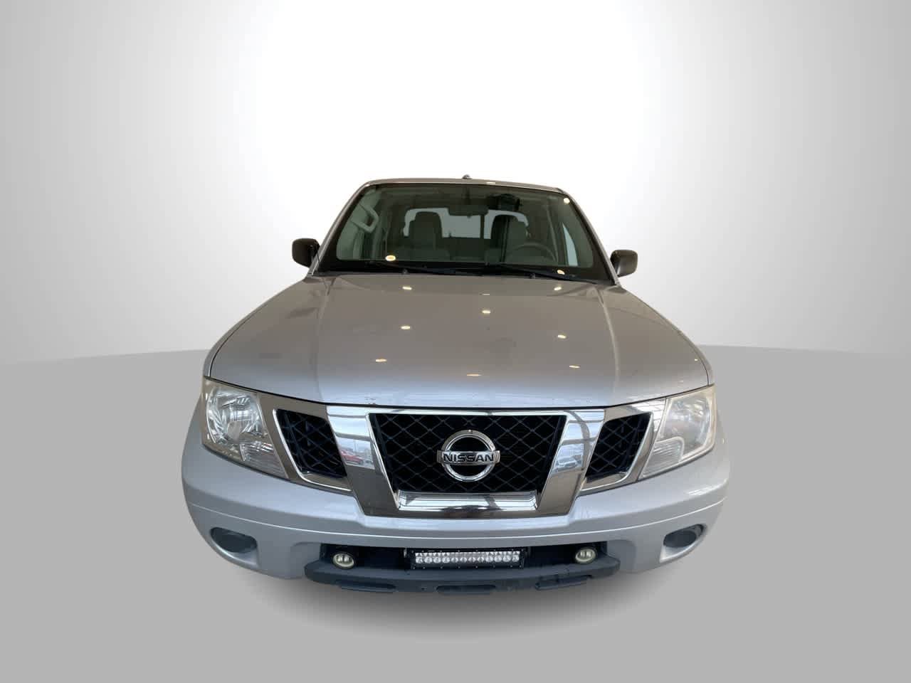 Used 2017 Nissan Frontier SV AWD/4WD image 3