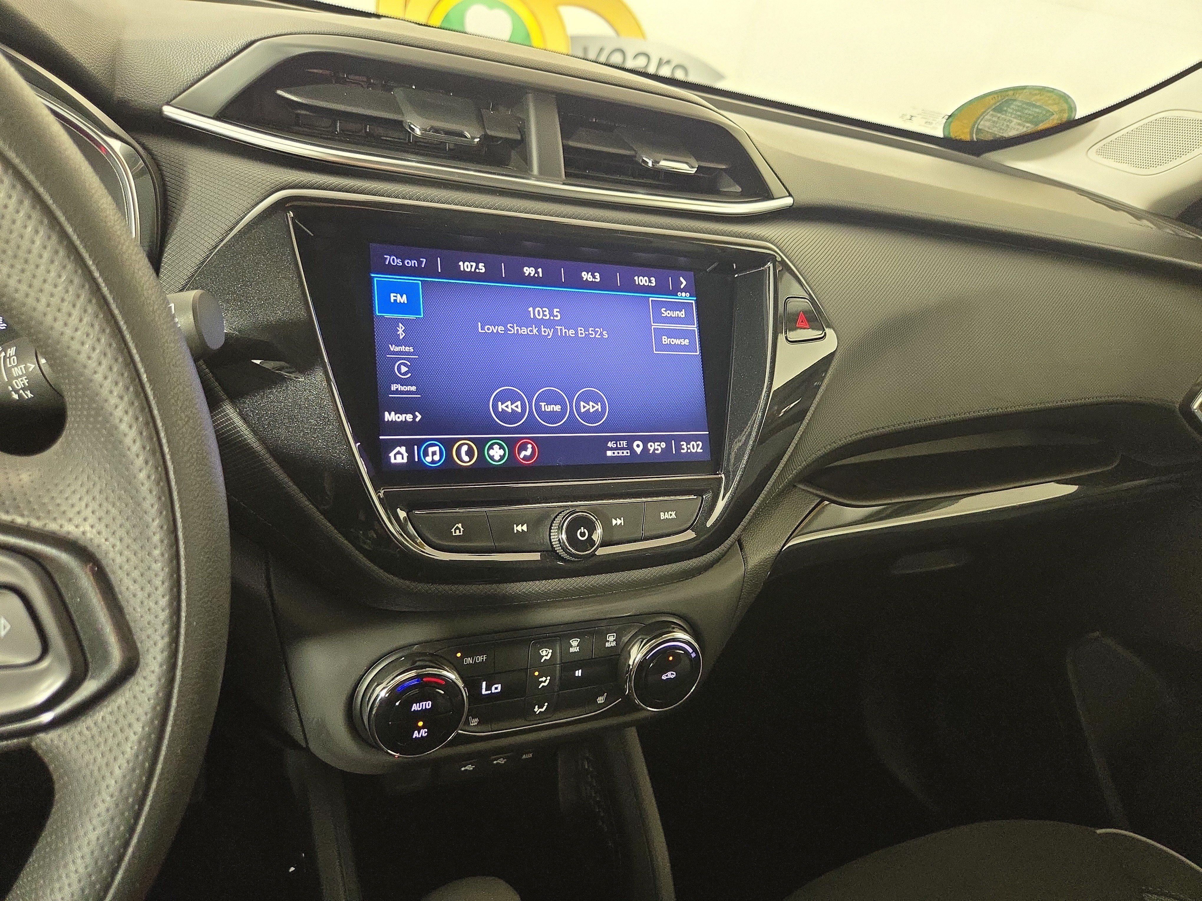 Used 2023 Chevrolet TrailBlazer LT w/ Convenience Package FWD image 23