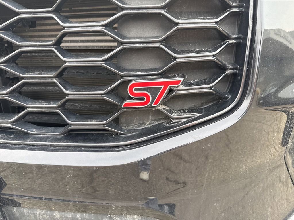 Used 2025 Ford Explorer ST image 9