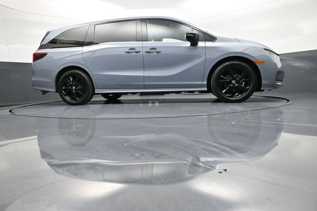 Certified 2024 Honda Odyssey Sport image 31
