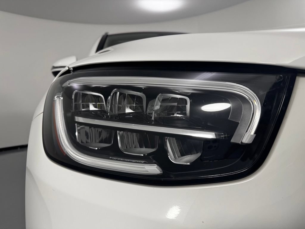 Used 2022 Mercedes-Benz GLC 300 4MATIC image 8