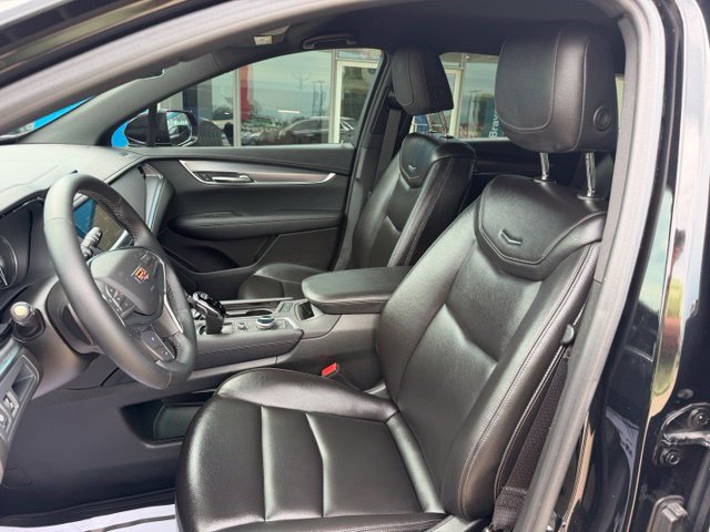 Certified 2024 Cadillac XT5 Luxury AWD/4WD image 13