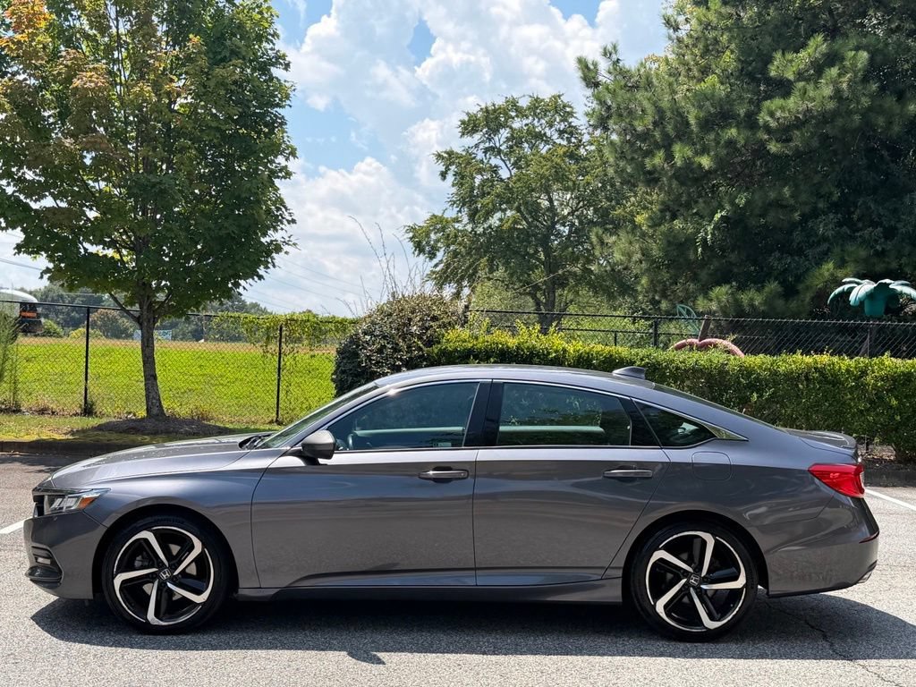 Used 2019 Honda Accord Sport image 2