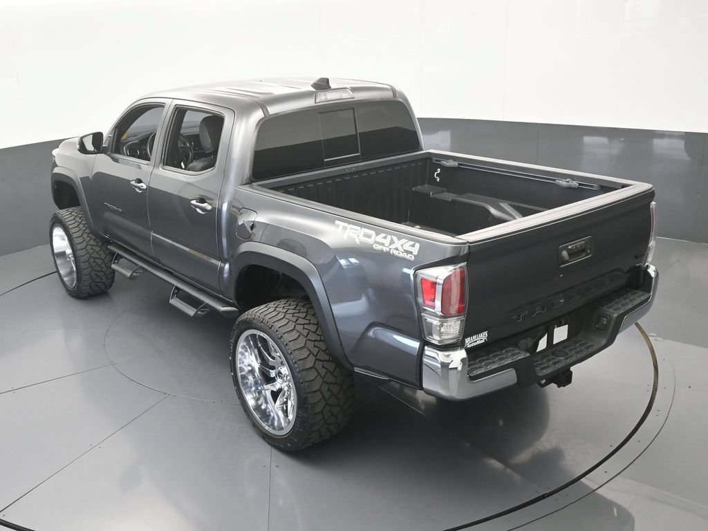 Used 2022 Toyota Tacoma TRD Off-Road AWD/4WD image 44