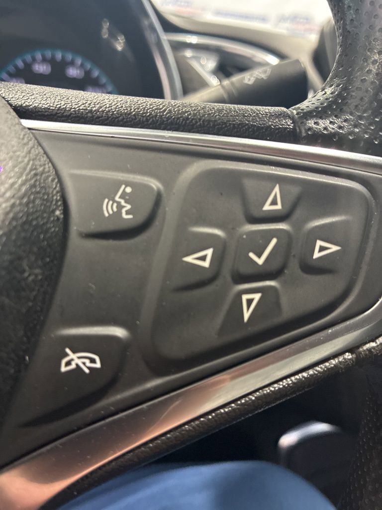 Used 2019 Chevrolet Malibu LT image 18