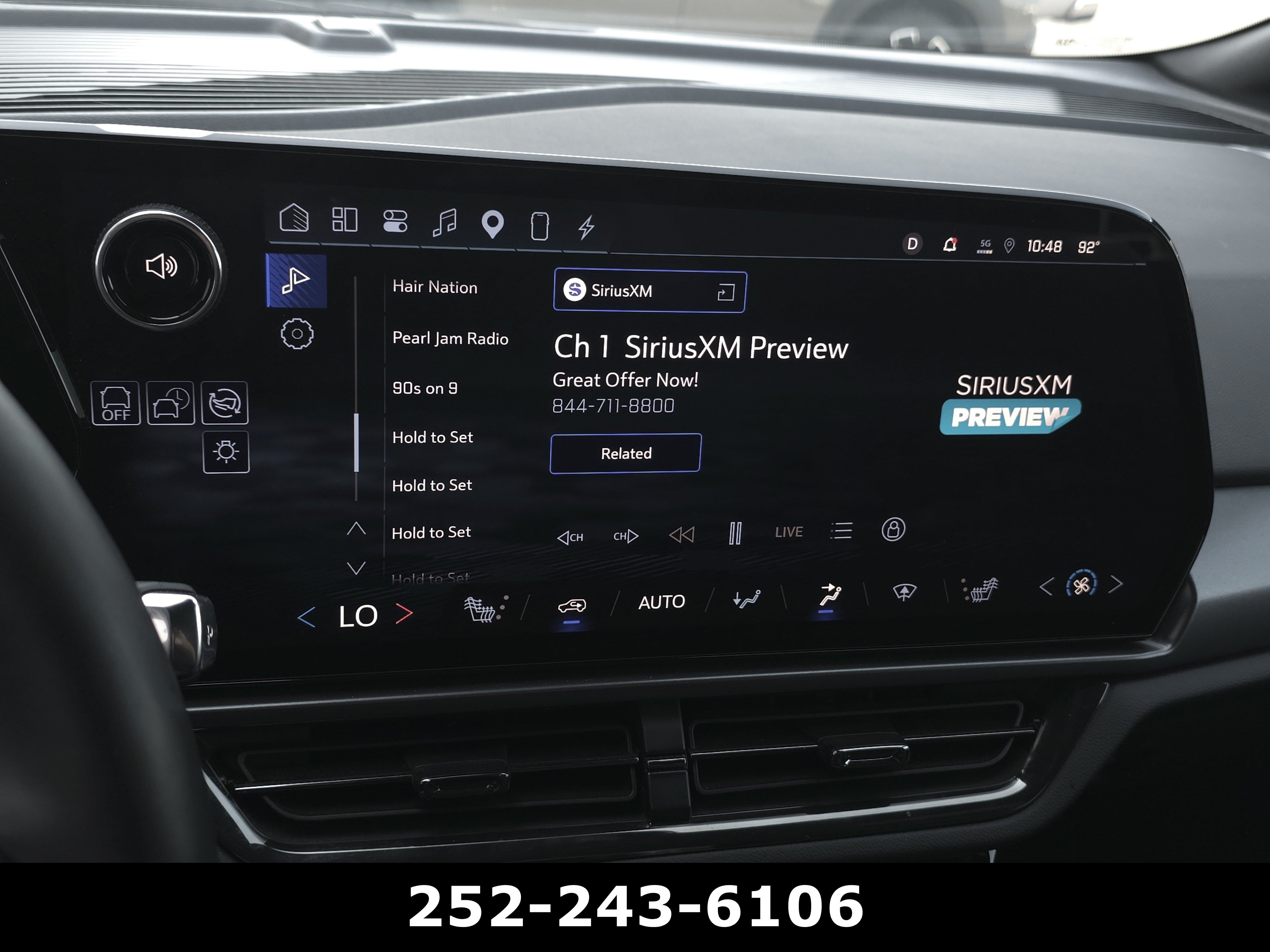 Used 2024 Chevrolet Equinox EV RS FWD image 16