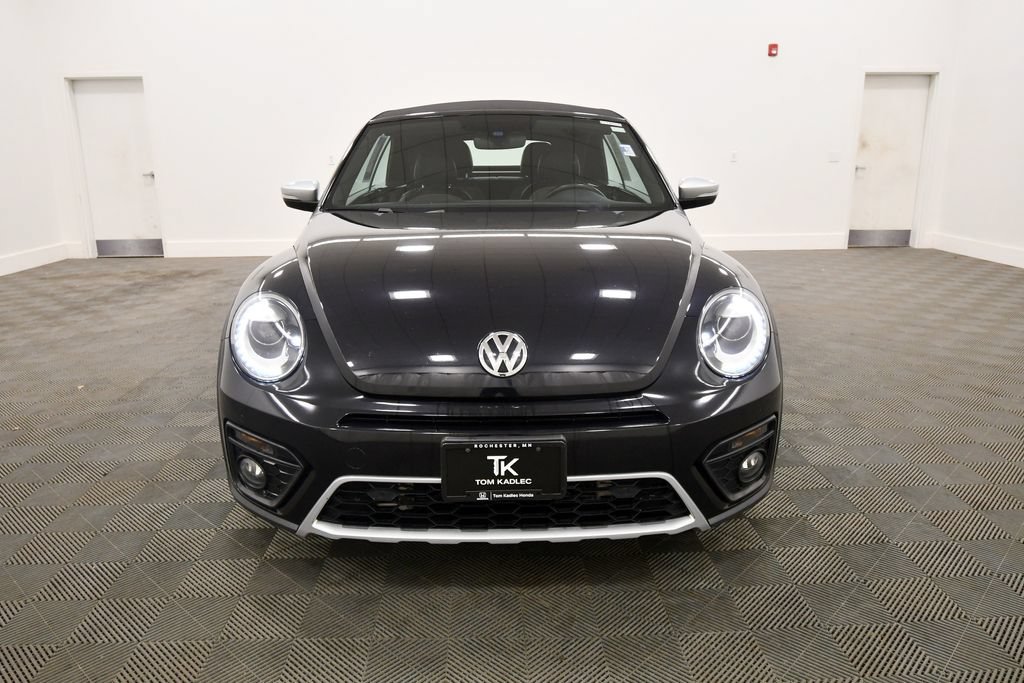 Used 2018 Volkswagen Beetle 2.0T Dune FWD image 11