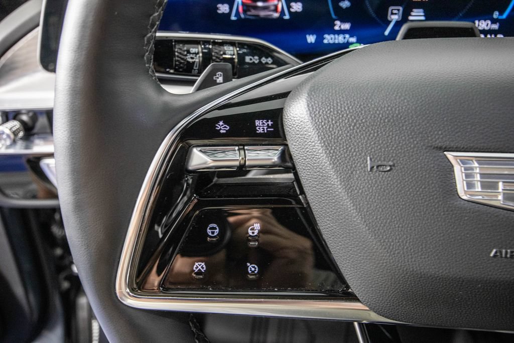 Used 2023 Cadillac Lyriq 2WD image 20