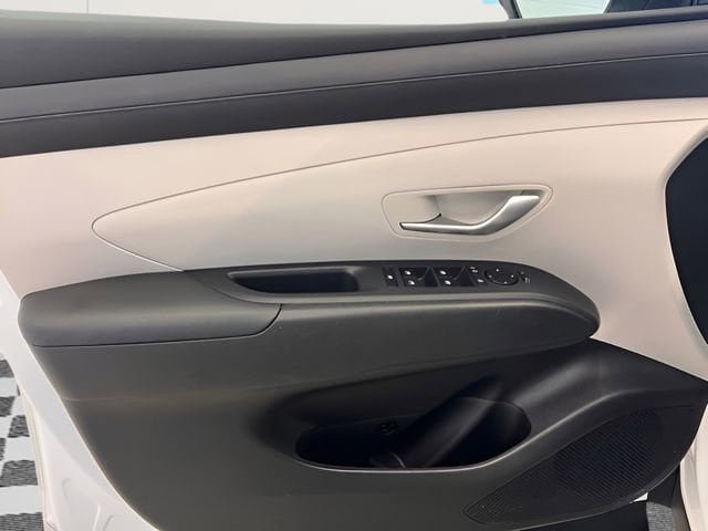 Used 2025 Hyundai Tucson SEL AWD/4WD image 14