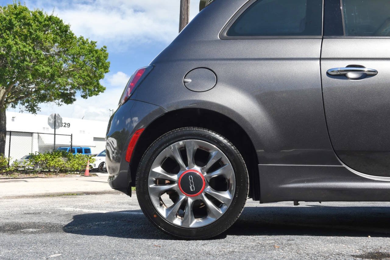 Used 2017 FIAT 500 Pop w/ Sport Appearance Package FWD image 29