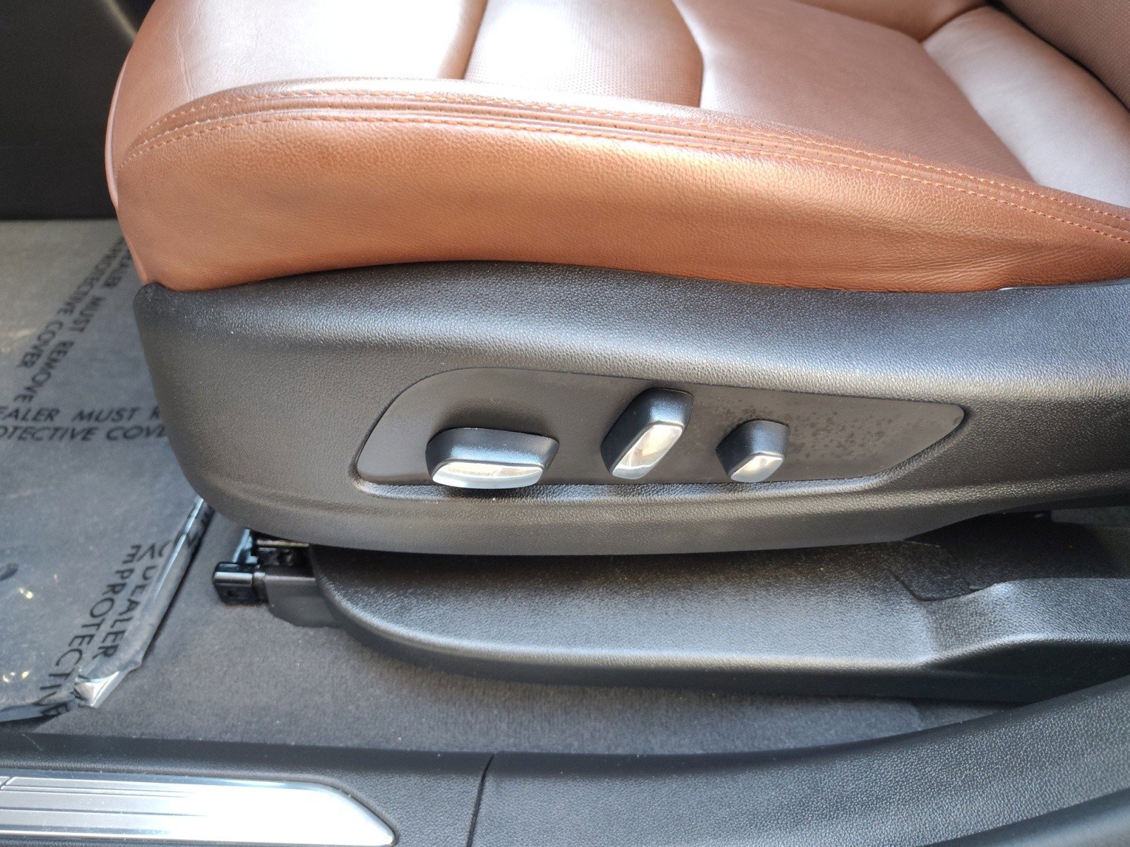 Used 2024 Cadillac XT5 Sportv image 12
