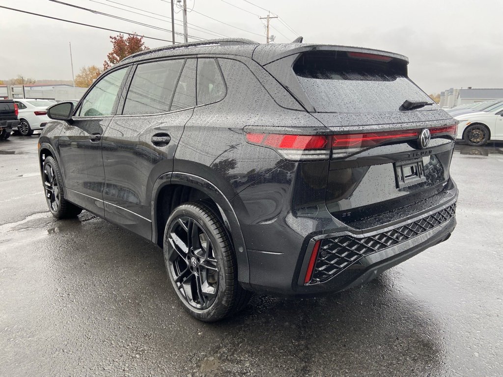 New 2026 Volkswagen Tiguan SE R-Line image 6