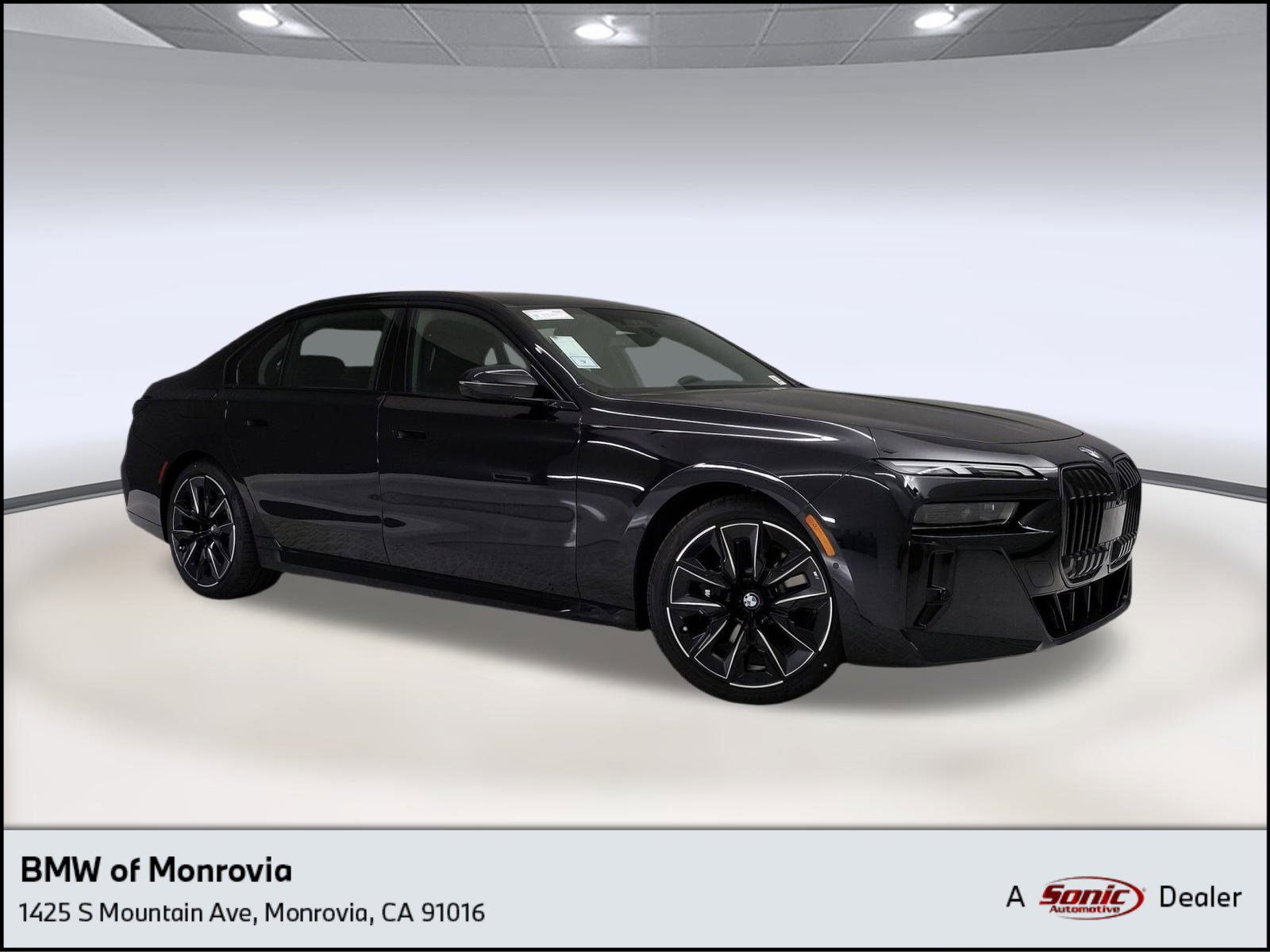 New 2025 BMW 760i xDrive
