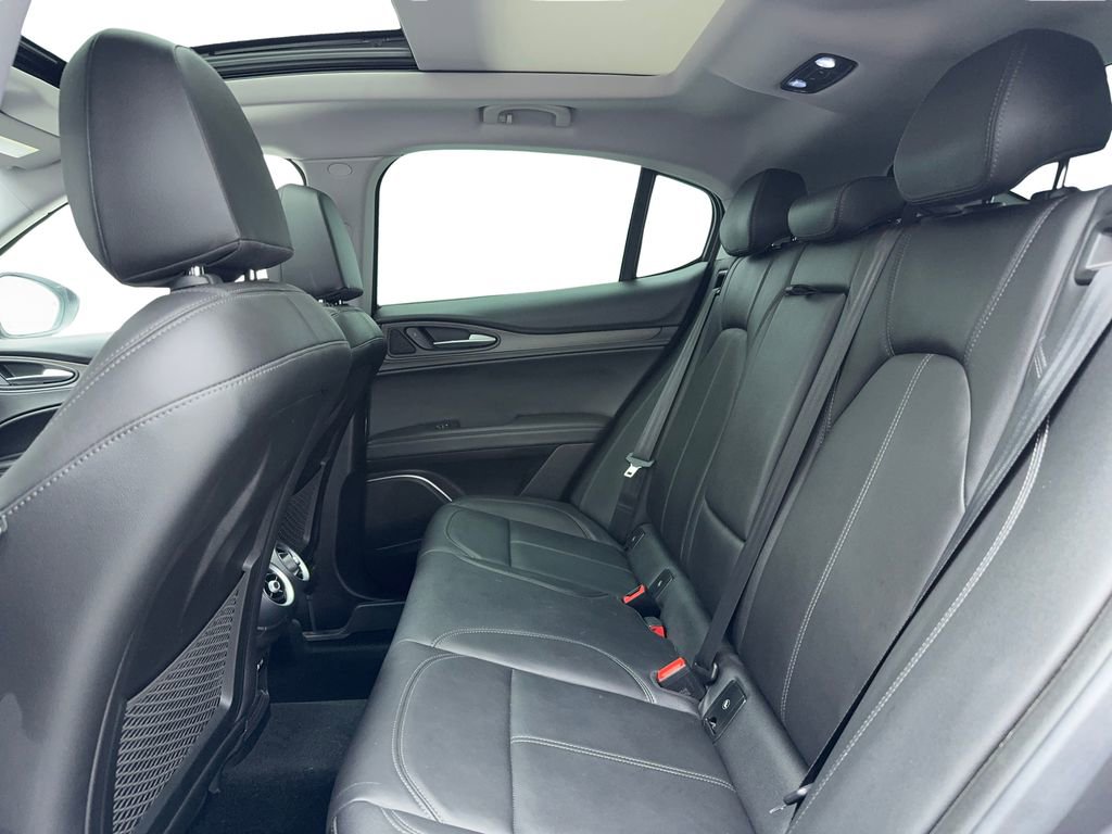 Used 2021 Alfa Romeo Stelvio Ti w/ Nero Edizione image 24