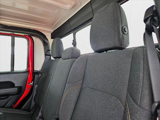 New 2025 Jeep Gladiator Sport image 15