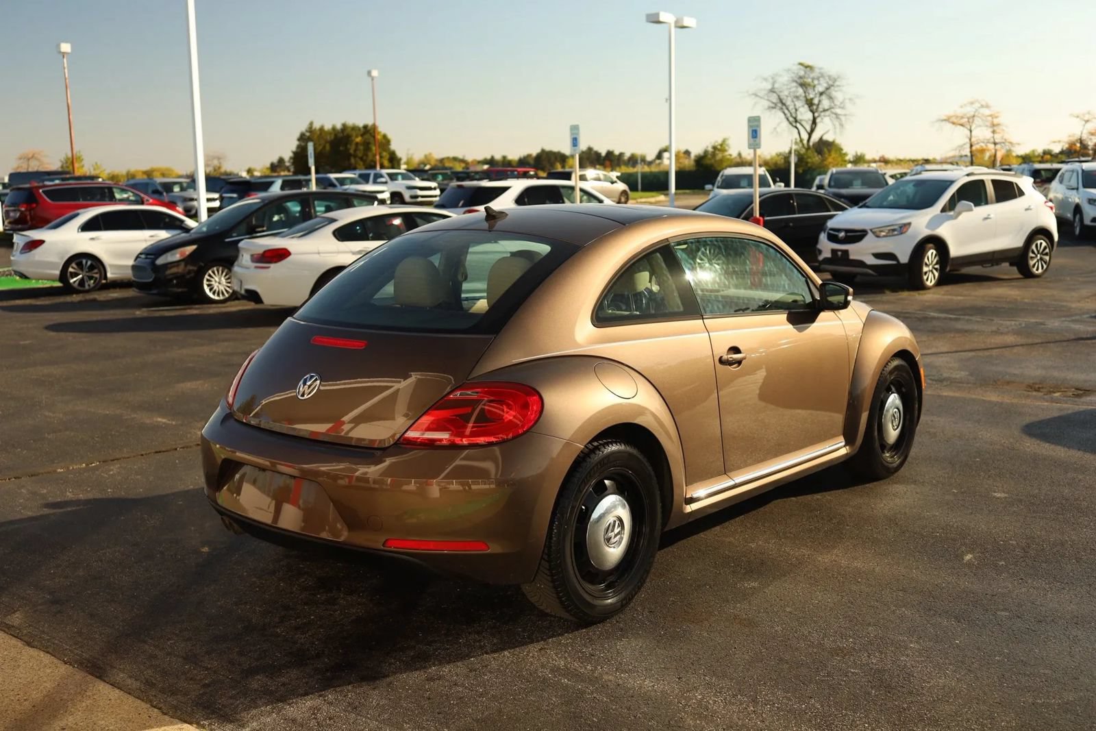 Used 2014 Volkswagen Beetle 1.8T FWD image 5