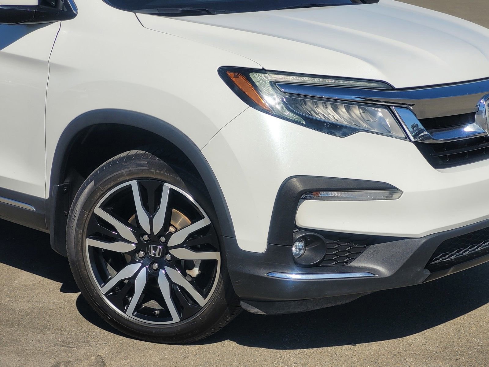 Used 2021 Honda Pilot Touring image 3