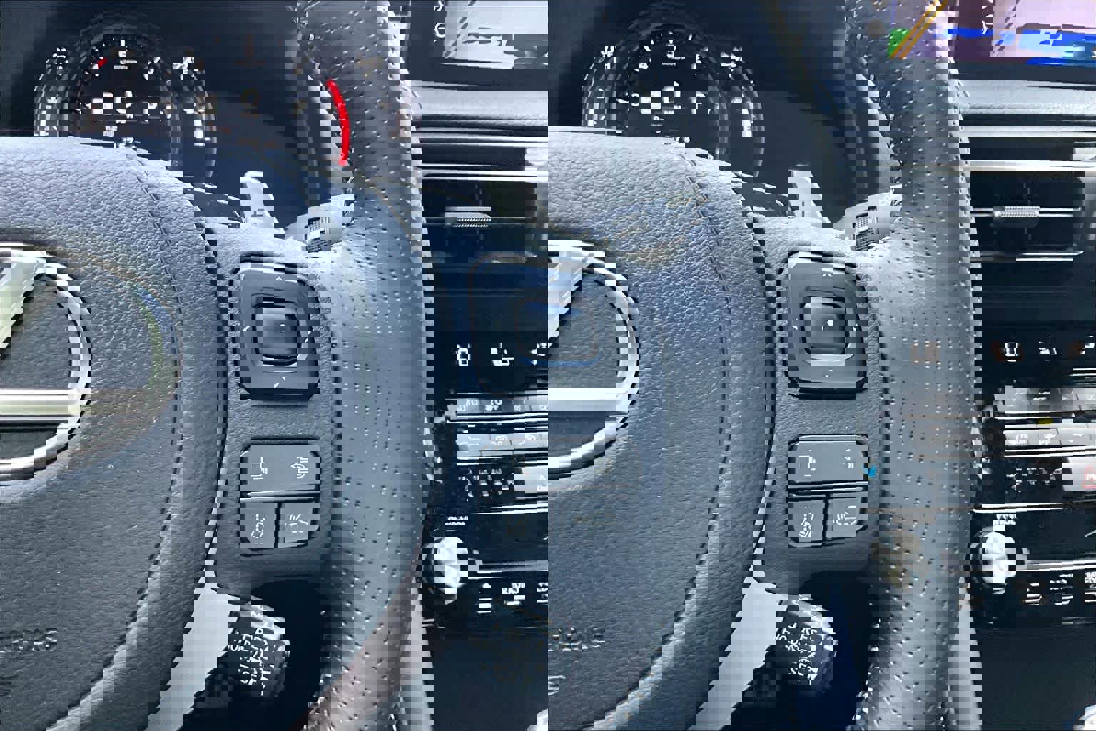 Used 2025 Lexus IS 350 F Sport w/ Navigation Package image 23