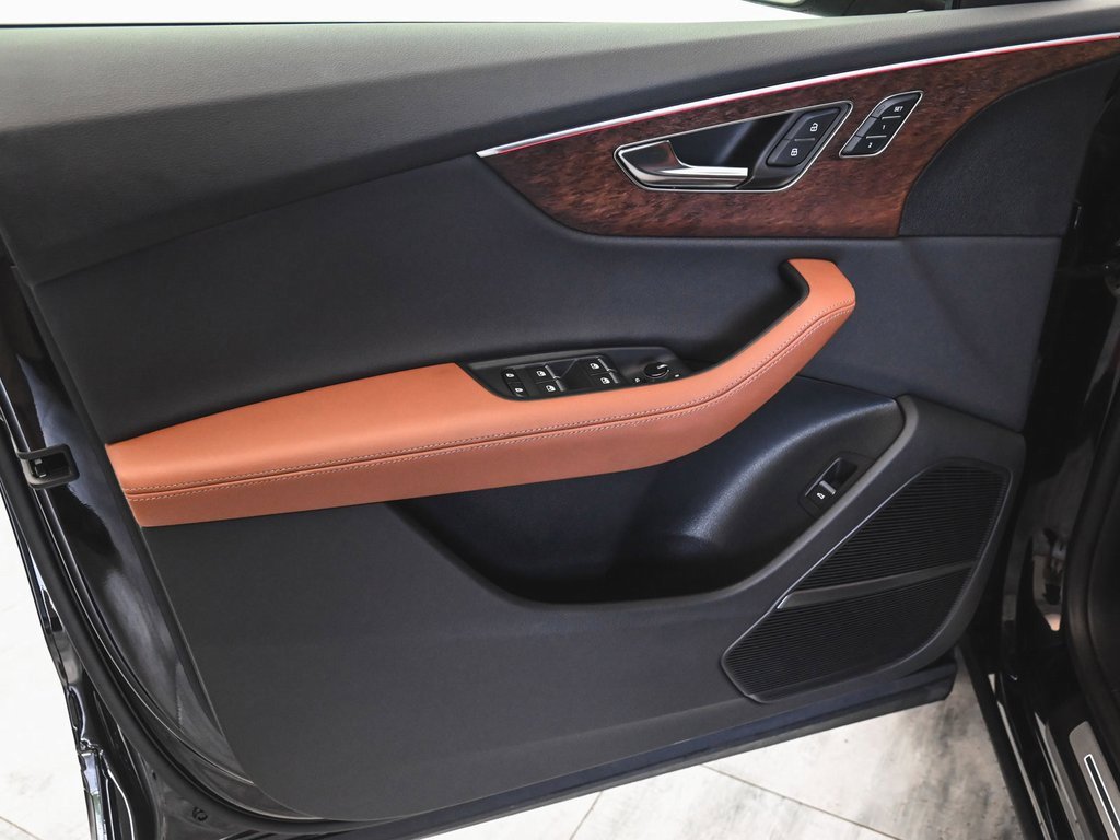 Used 2025 Audi Q8 Premium Plus w/ Premium Plus Package image 6