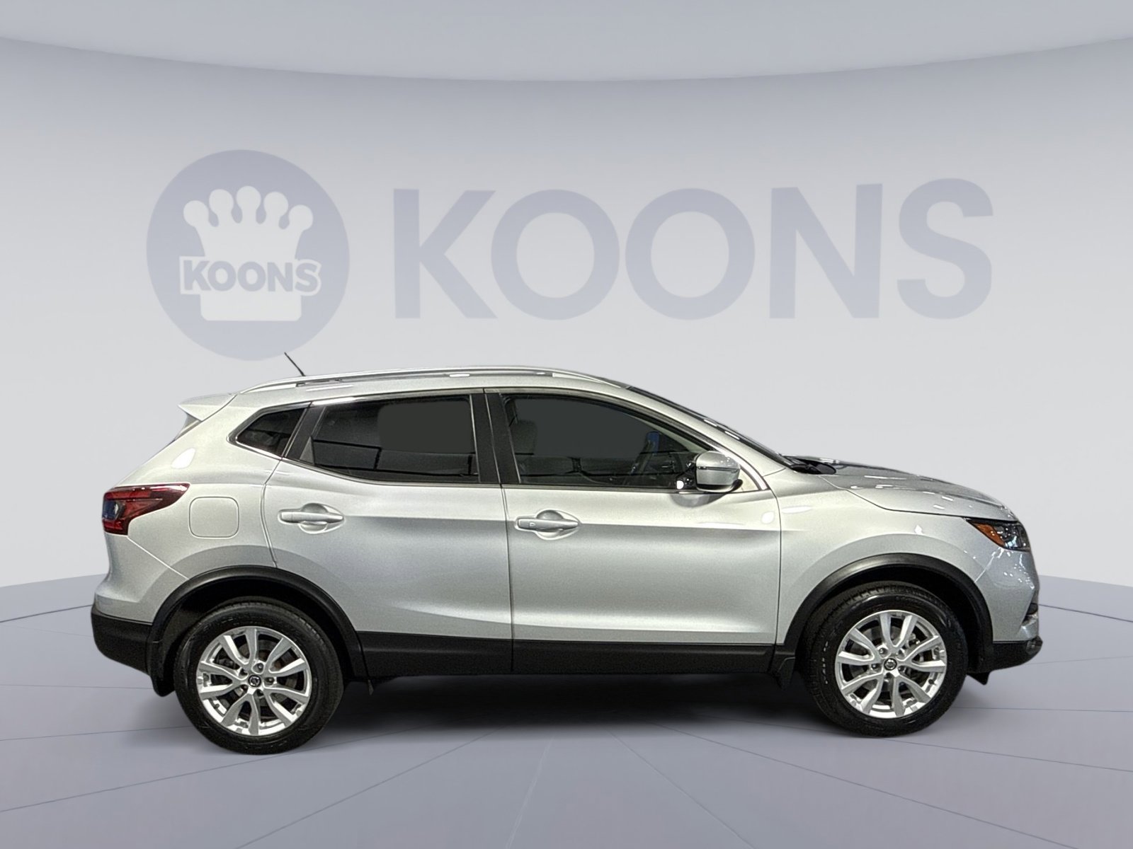 Used 2022 Nissan Rogue Sport SV image 8